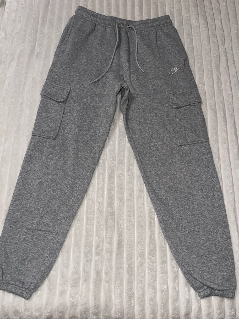 Nike Club Fleece Gray Cargo Joggers | Size Small Men